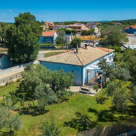 Holiday House Chill Out Loborika Marčana Eksteriør bilde